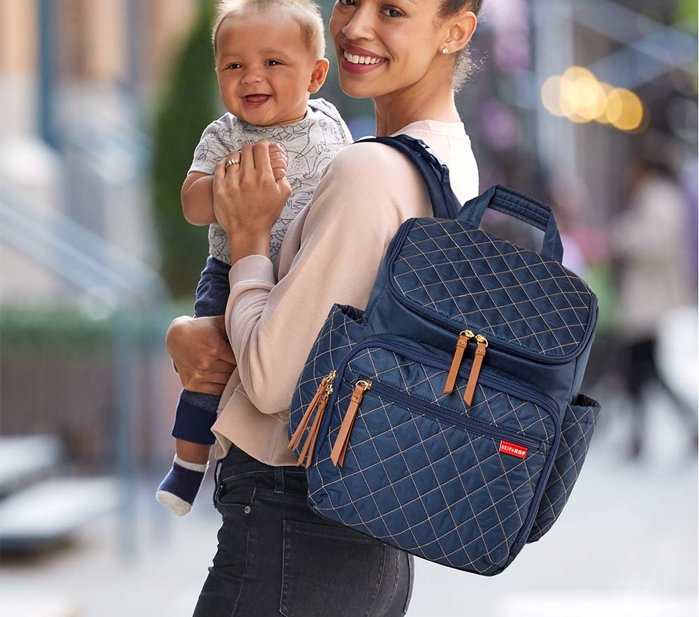 Diaper bag skip hop forma 2025