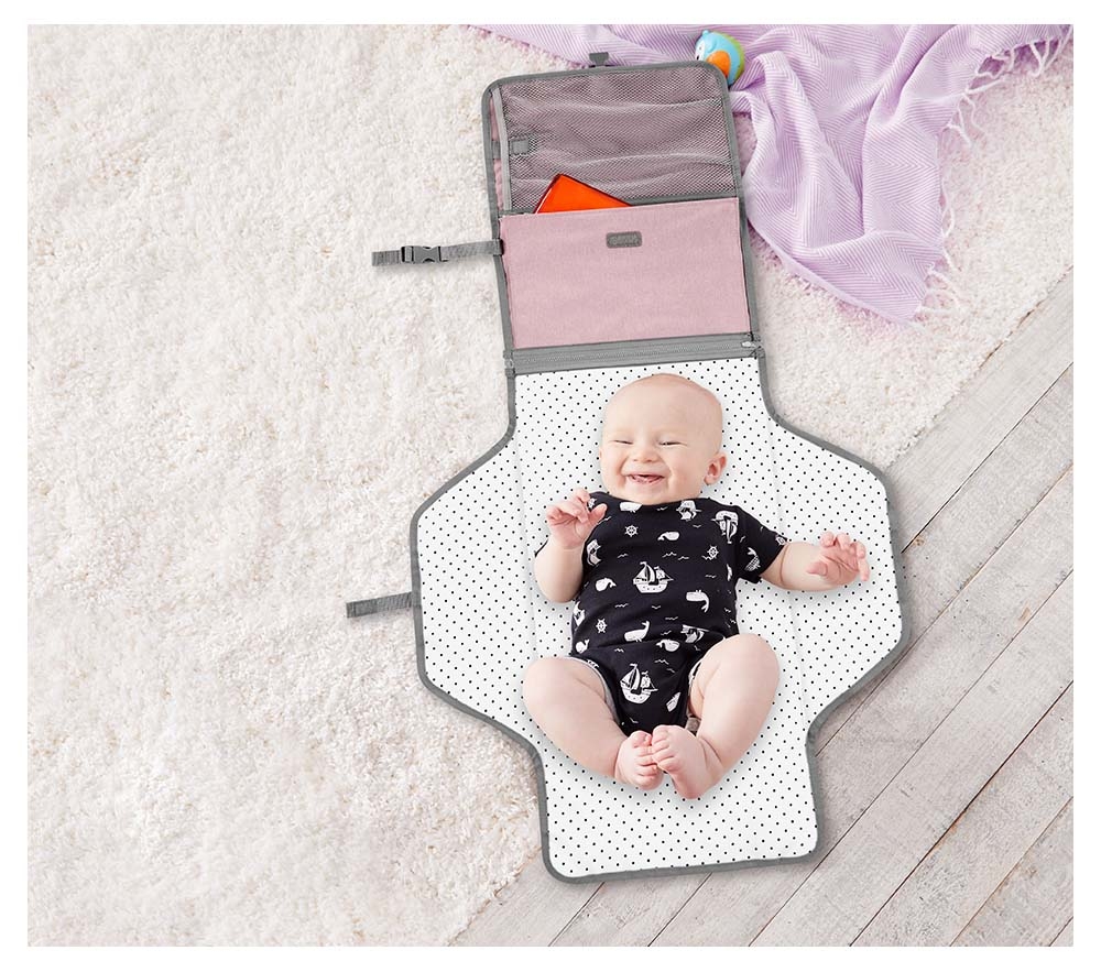 Skip hop pronto baby changing station & diaper clutch top