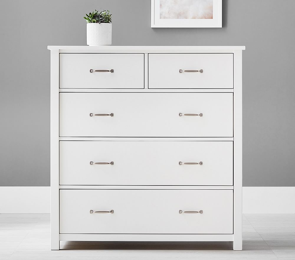 Children's chest of shop drawers