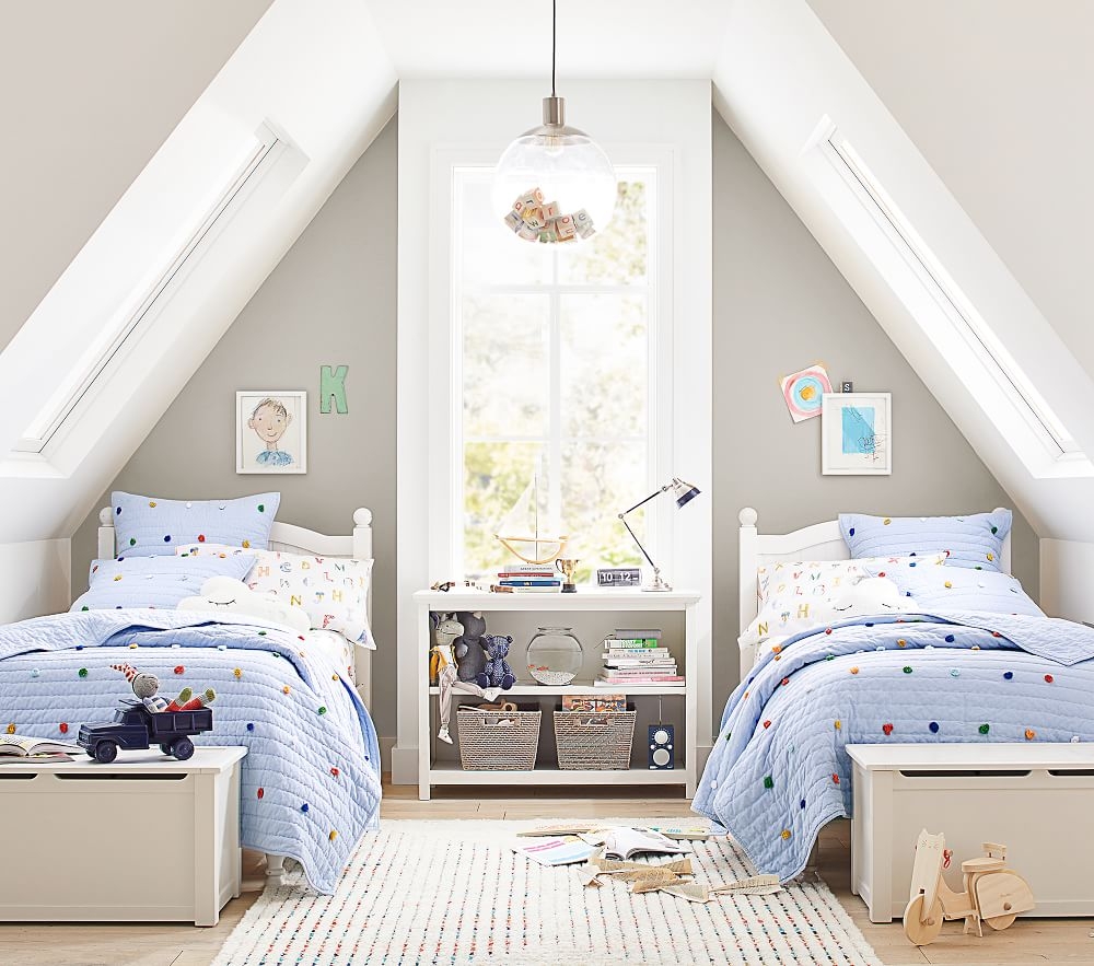 Bed shop without footboard