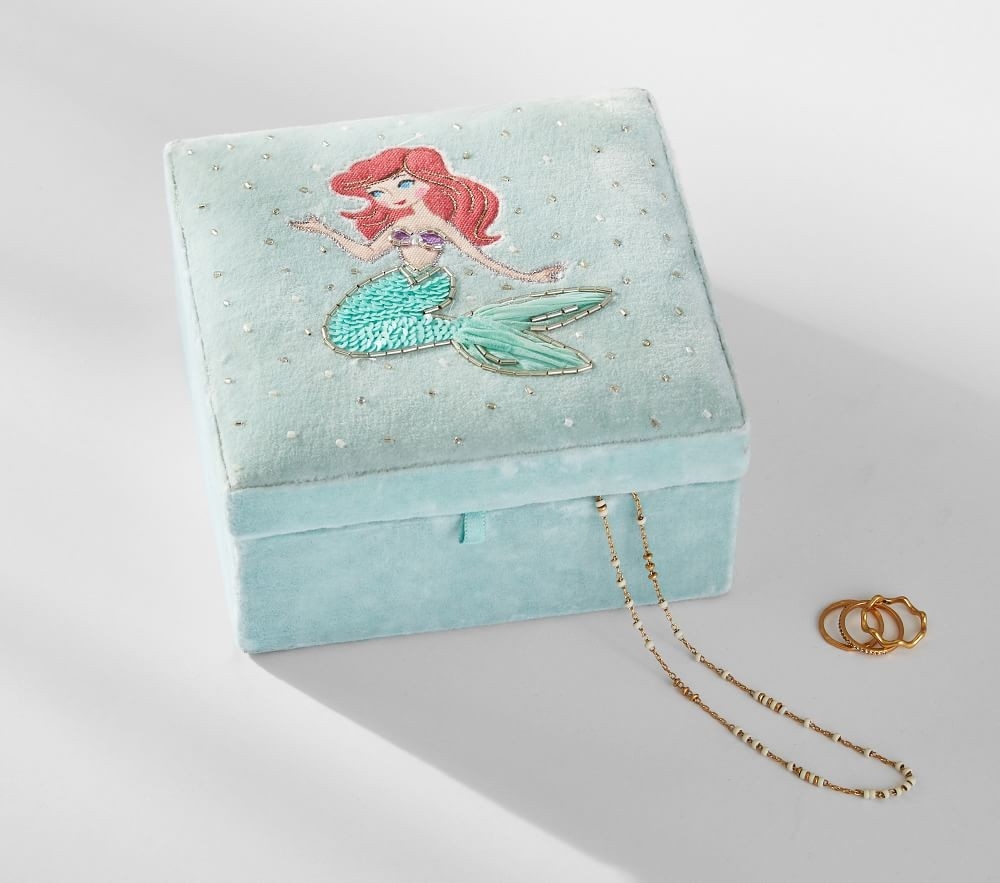 Ariel joyeria near me shop