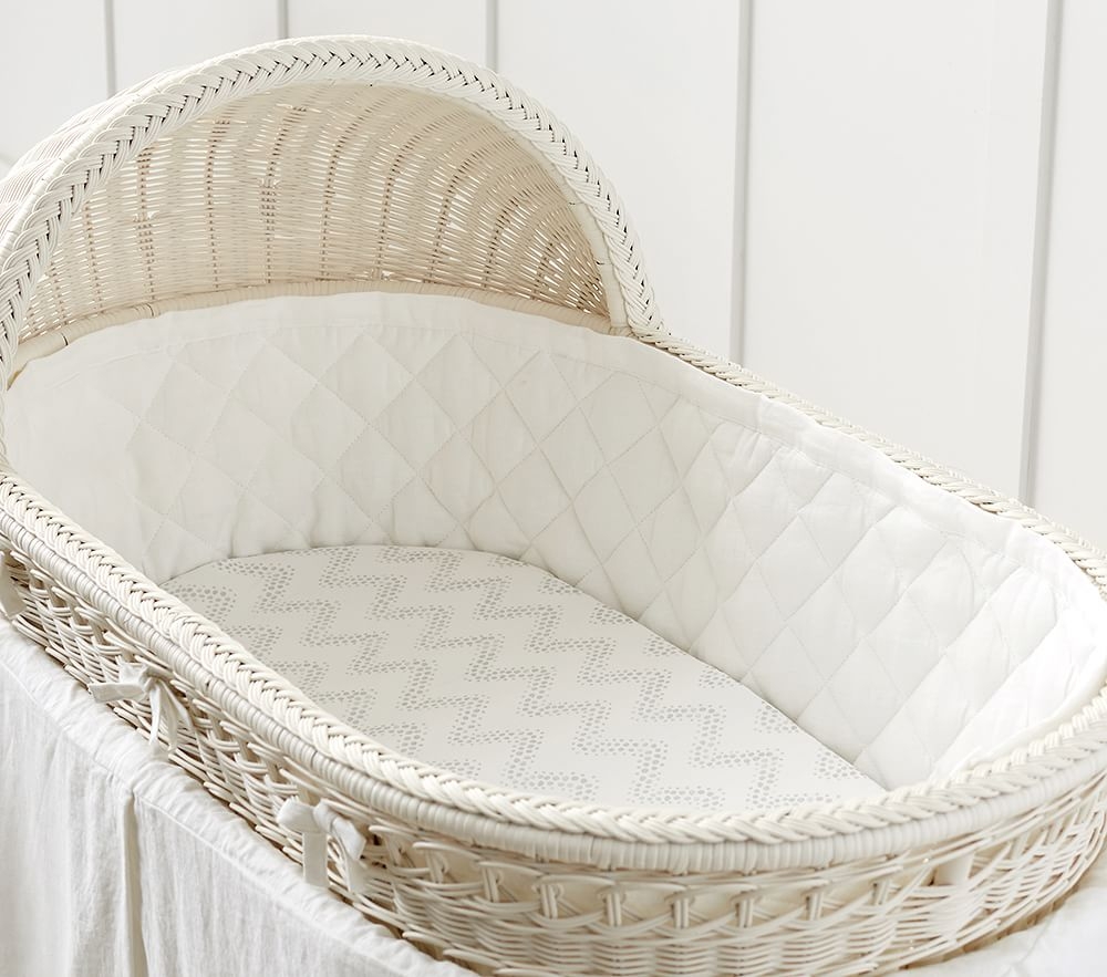 Bassinet new arrivals bedding set