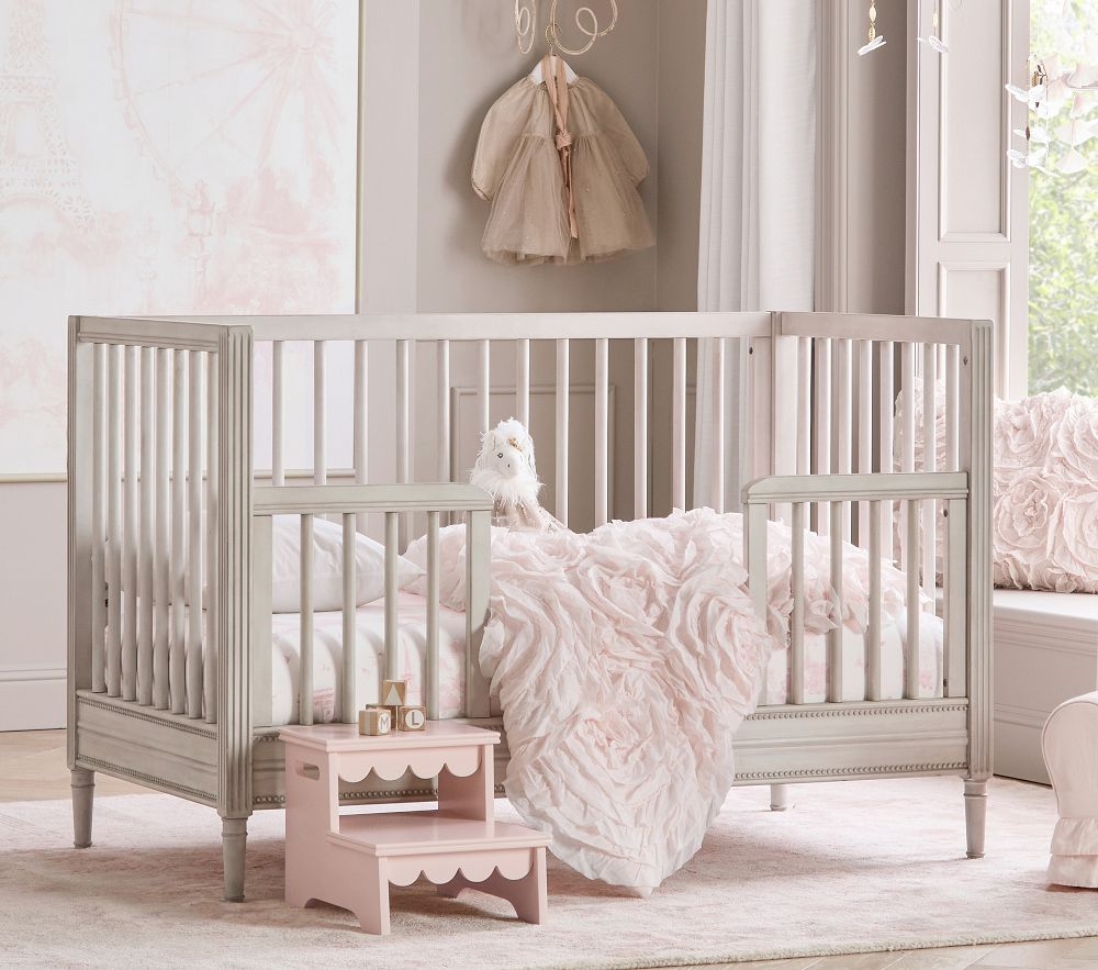 Crib fitted sheet size hotsell