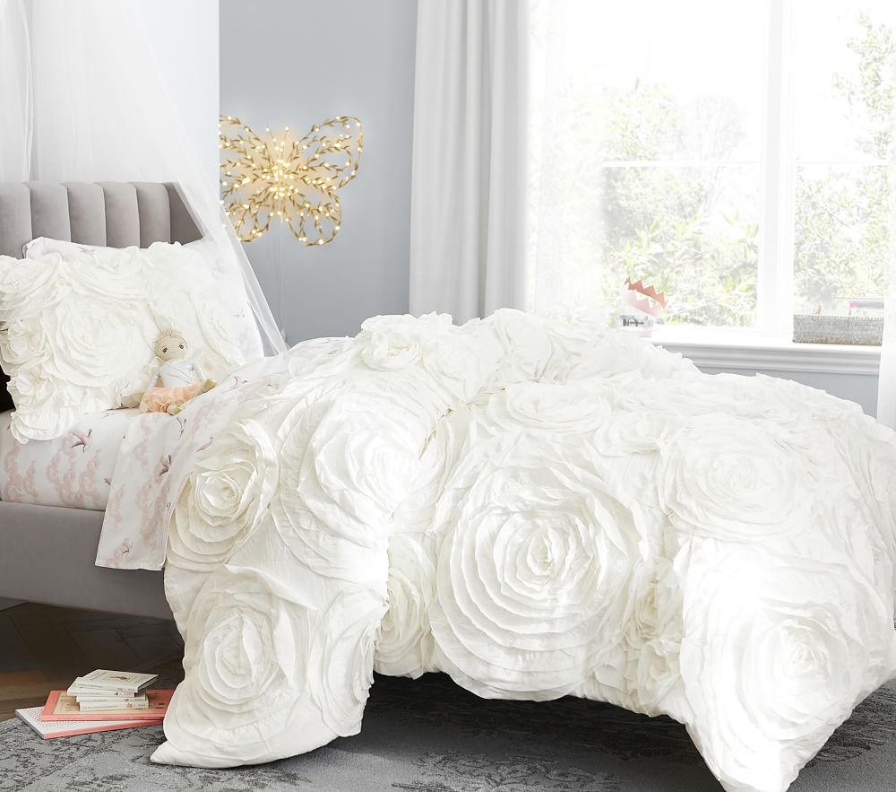 White top quilted shams
