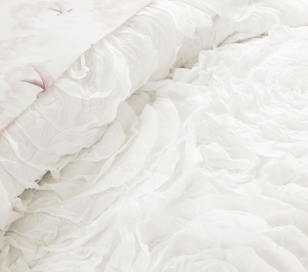 White quilt and shams clearance