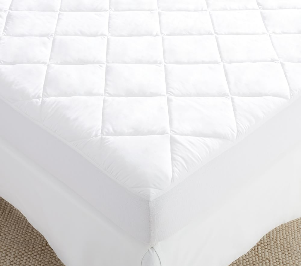 Organic bassinet outlet mattress protector