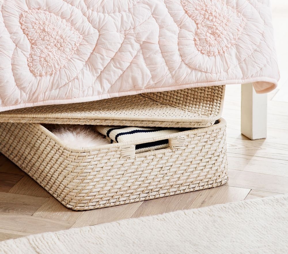 Underbed storage shop basket