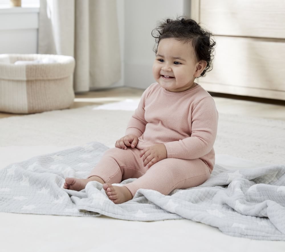 Bassinet blanket shop