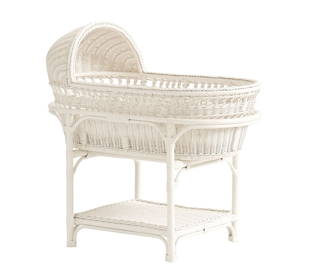 Bassinet waterproof outlet mattress pad